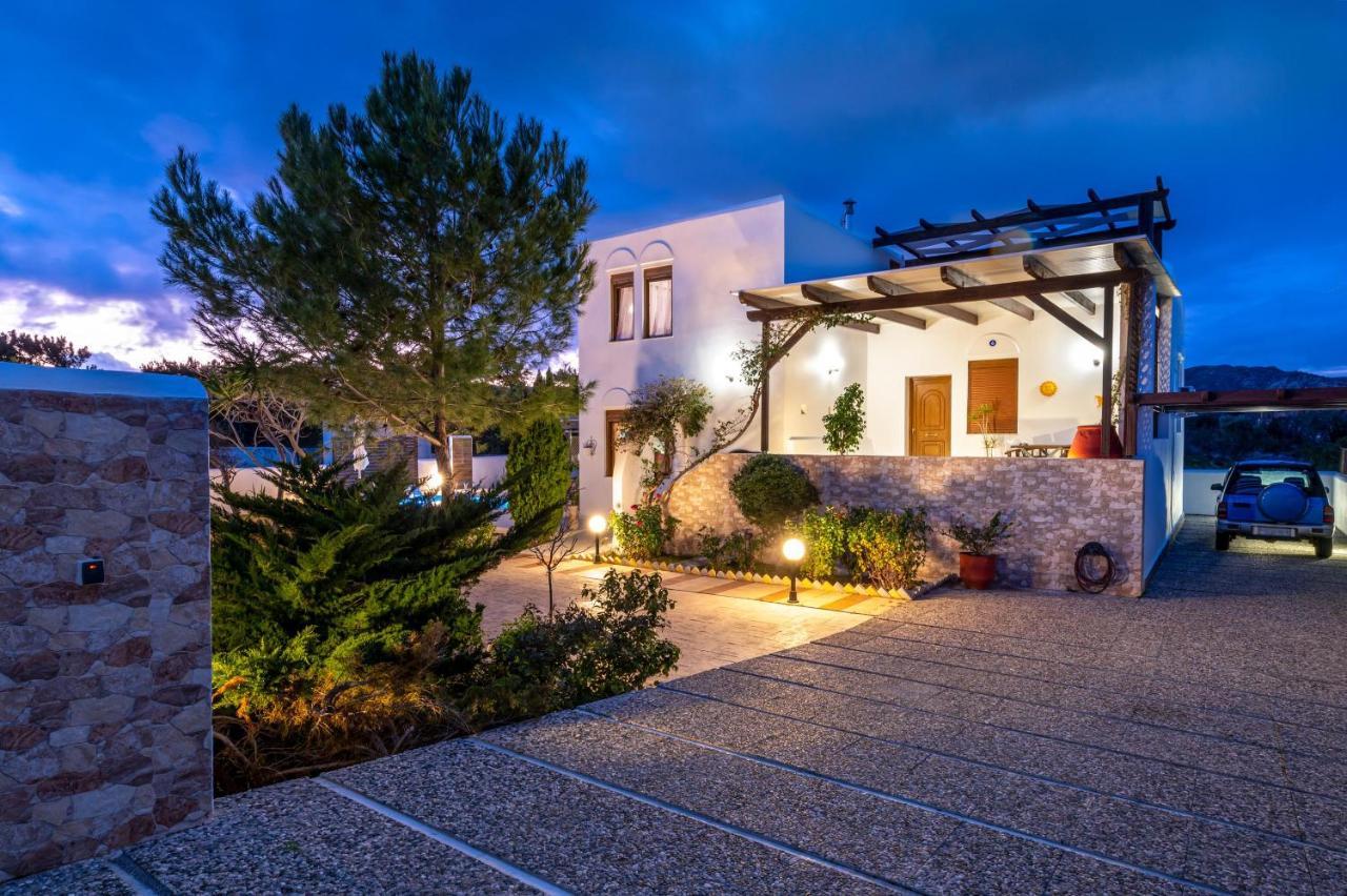 Evilion Villa Gennadi Luaran gambar