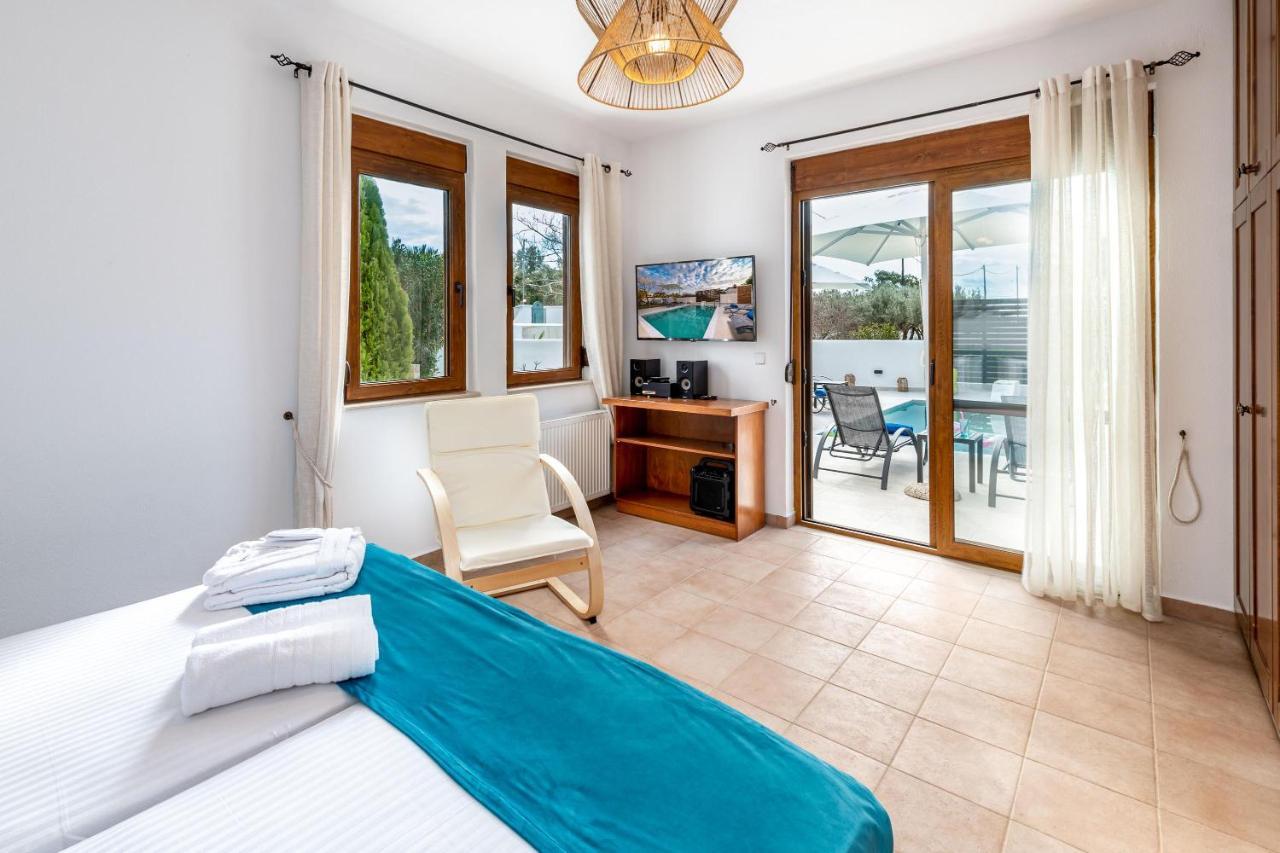 Evilion Villa Gennadi Luaran gambar